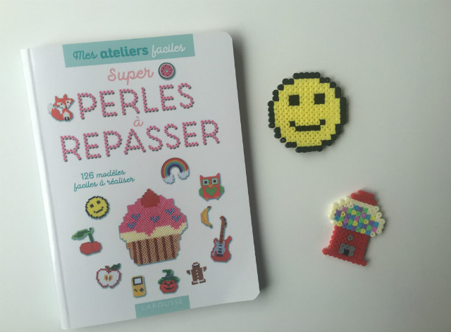 Lot De Perles à Repasser Noël - 1200 Perles 5mm, 9 Couleurs, Avec Plaques Et Crochets - Loisirs Créatifs Enfants